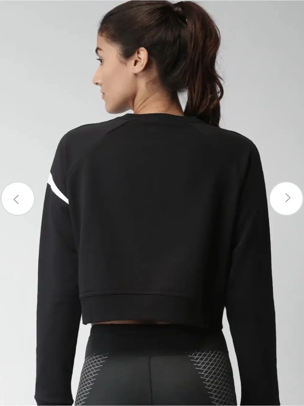 Nike Black & White Cropped Crewneck Swish Sweatshirt S